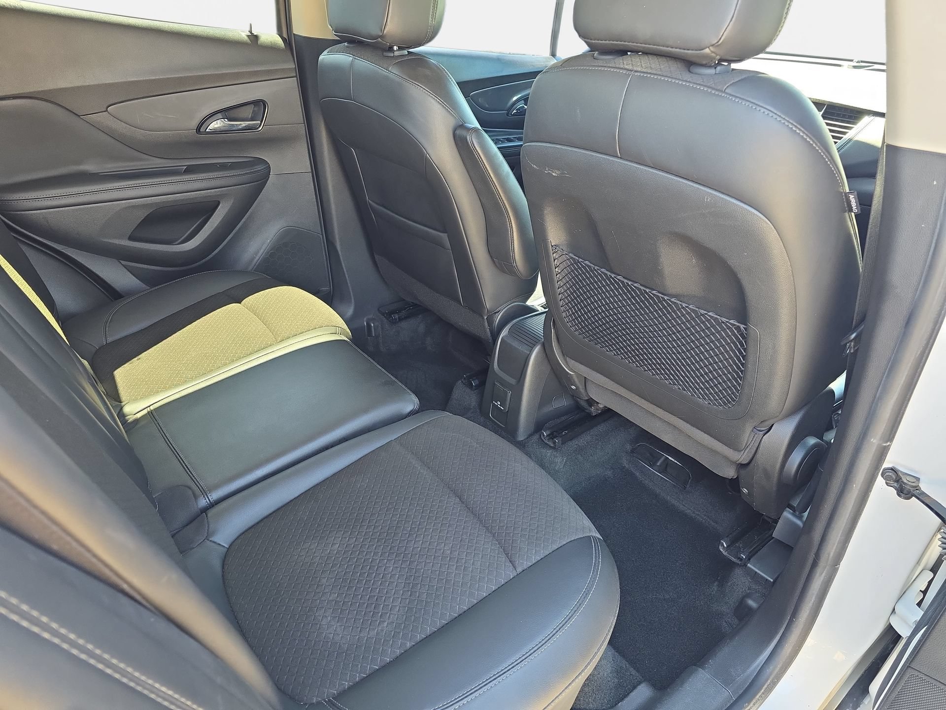 Used 2021 Buick Encore Preferred w/ Safety Package II FWD image 11