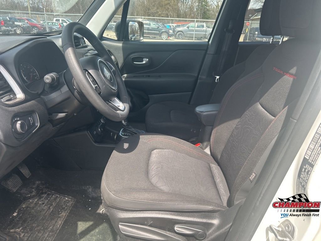 Used 2023 Jeep Renegade Latitude image 12