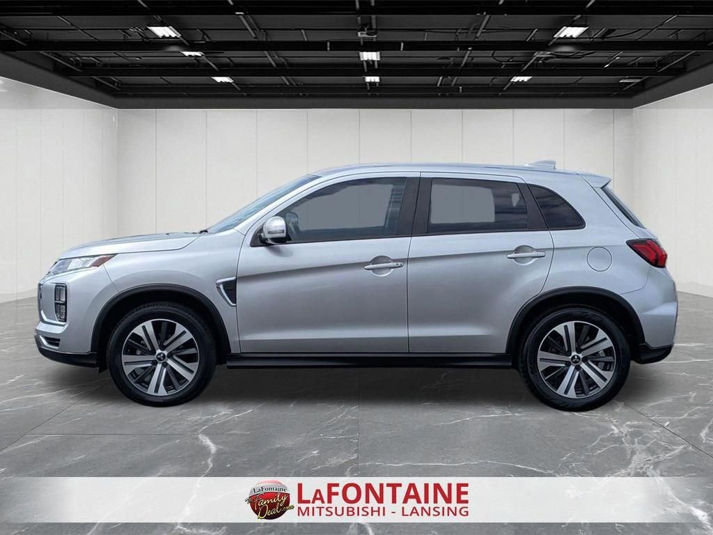 Used 2022 Mitsubishi Outlander Sport SE AWD/4WD image 2