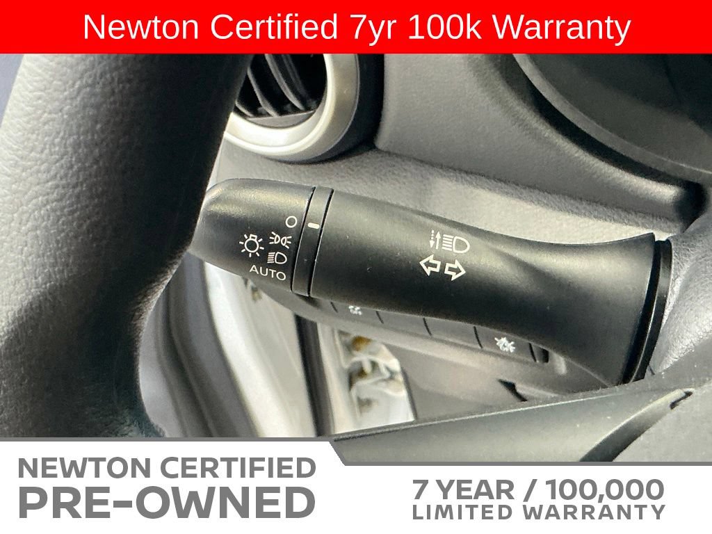 Used 2025 Nissan Versa S w/ Trunk Package FWD image 28