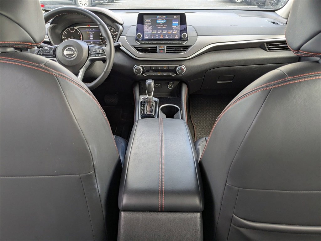 Used 2025 Nissan Altima 2.5 SR image 30