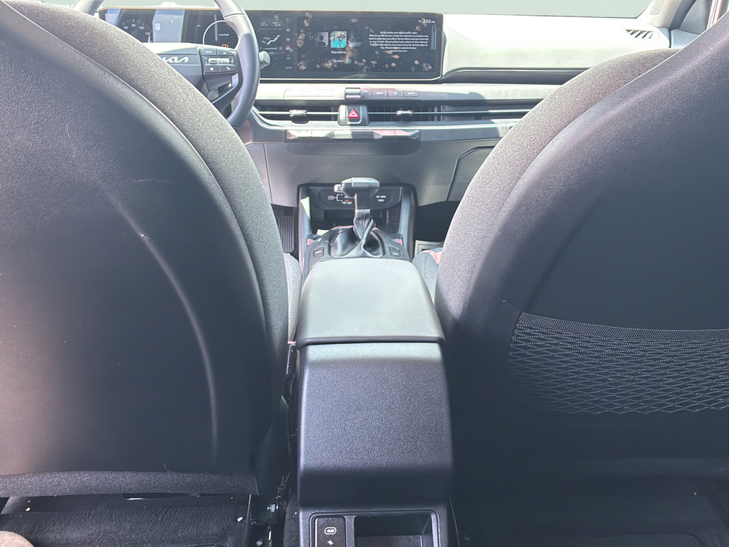 Used 2025 Kia K4 EX FWD image 17