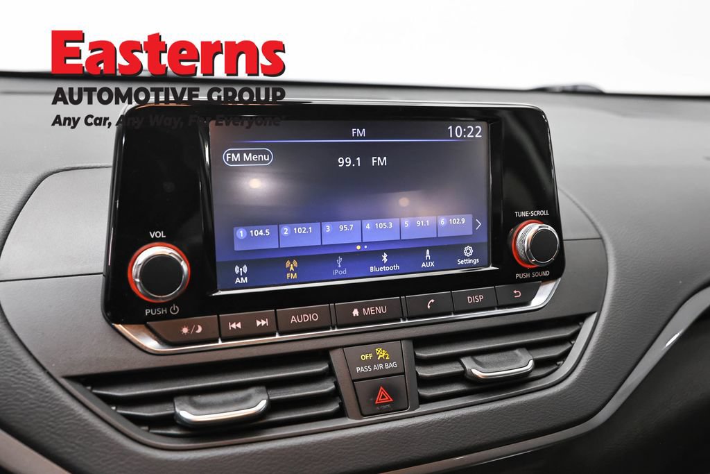 Used 2024 Nissan Altima 2.5 S FWD image 18