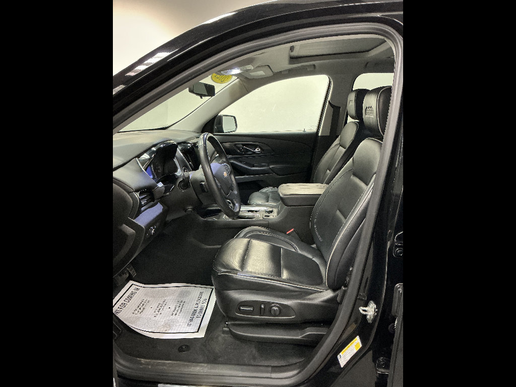 Used 2021 Chevrolet Traverse High Country image 28