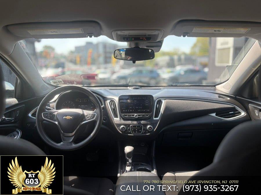 Used 2024 Chevrolet Malibu LT FWD image 10