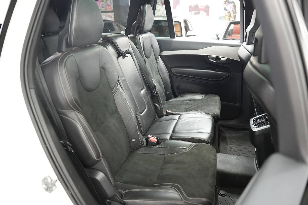 Used 2017 Volvo XC90 T6 R-Design w/ Vision Package AWD/4WD image 22