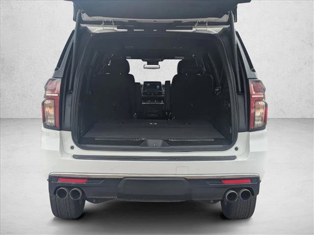 Used 2023 Chevrolet Suburban Premier image 6
