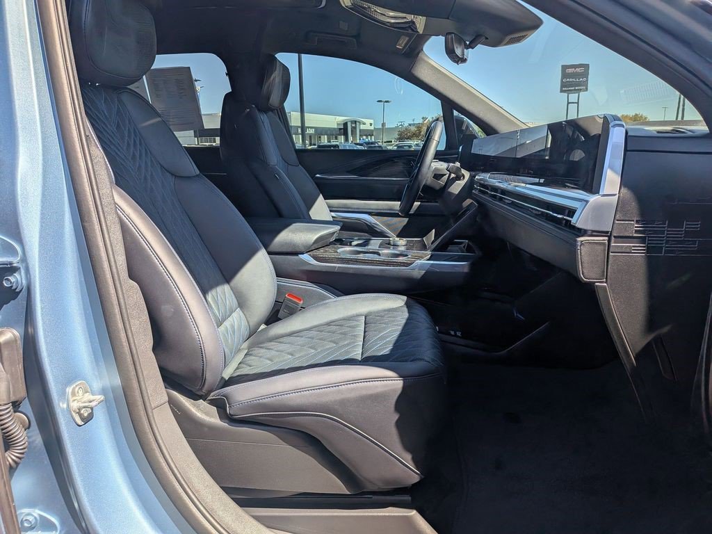 Certified 2025 Cadillac Escalade IQ Sport 1 AWD/4WD image 28
