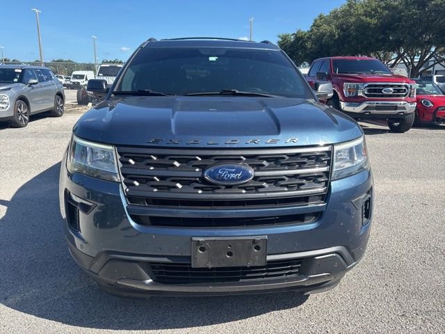 Used 2019 Ford Explorer XLT w/ Equipment Group 202A FWD image 2
