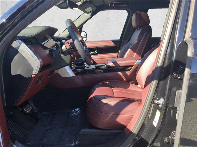 Used 2025 Land Rover Range Rover SE AWD/4WD image 21