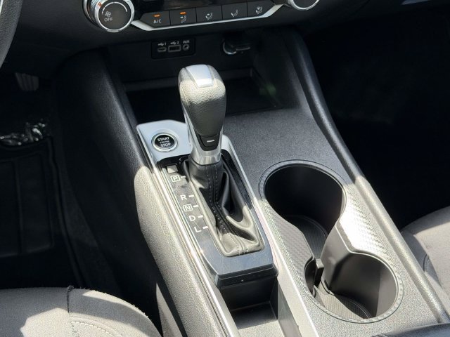 Used 2025 Nissan Altima 2.5 SV FWD image 22