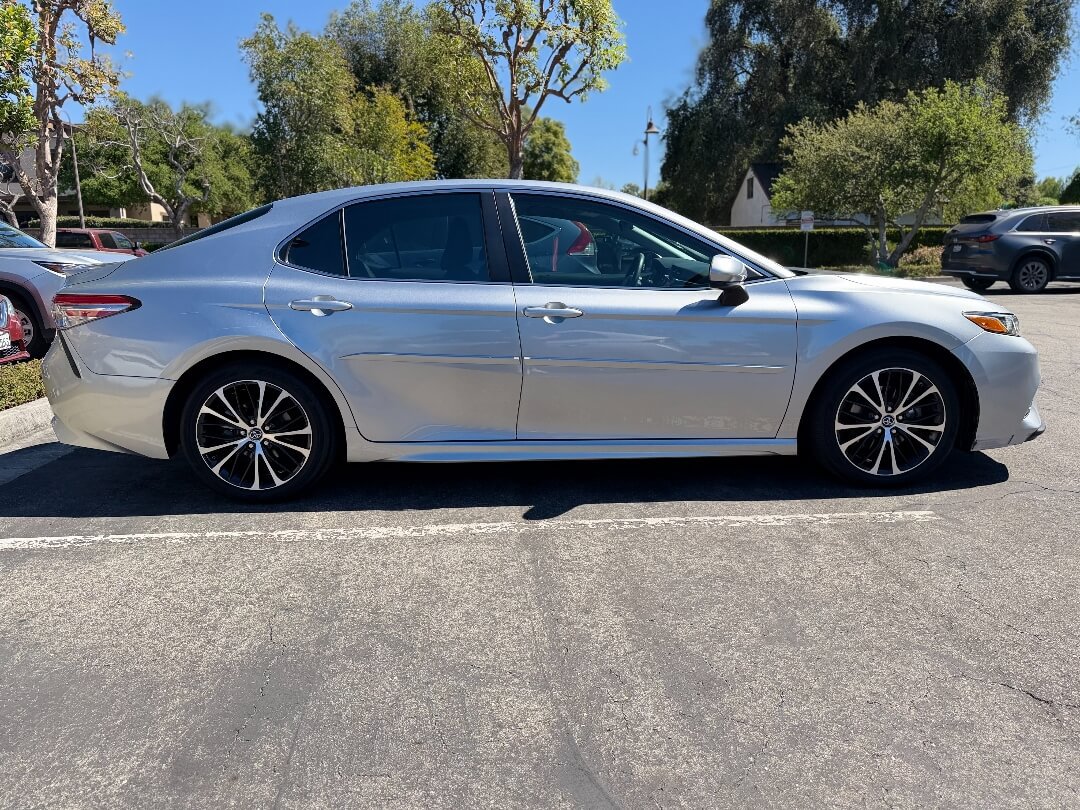 Used 2018 Toyota Camry SE FWD image 5