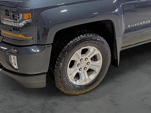 Used 2018 Chevrolet Silverado 1500 LT w/ All Star Edition AWD/4WD image 7