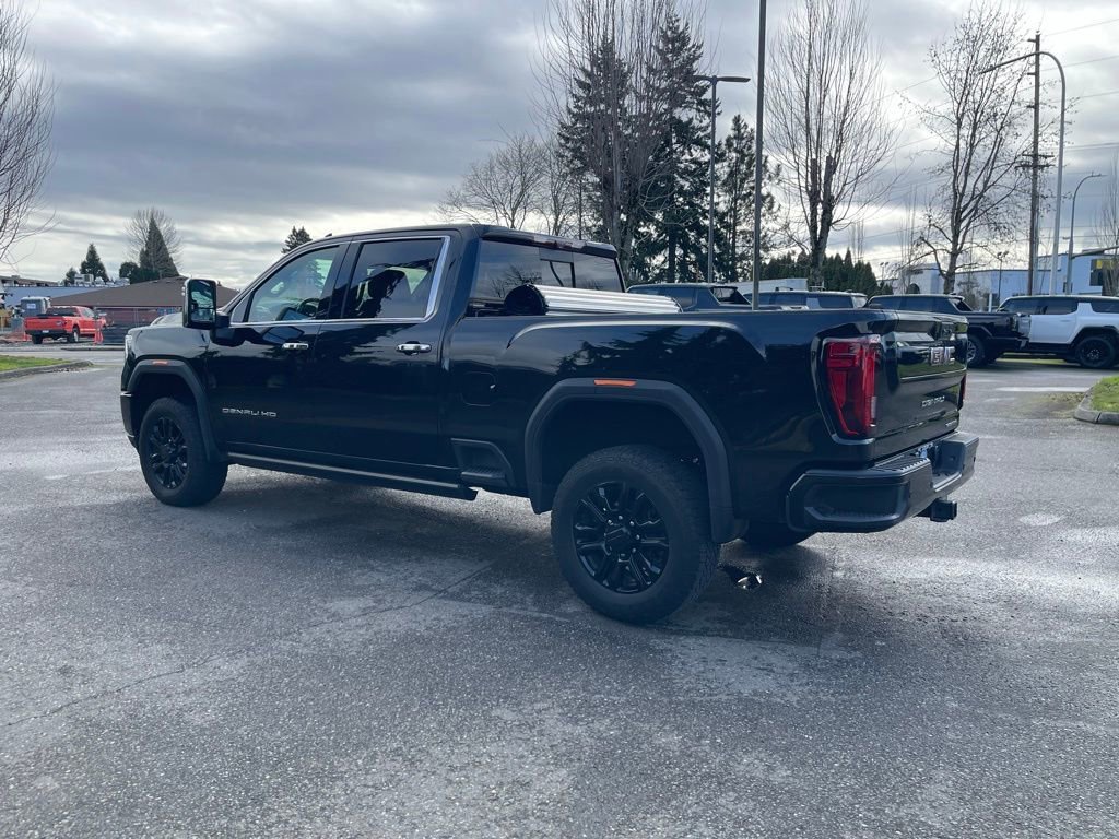 Used 2023 GMC Sierra 3500 Denali w/ Denali Black Diamond Edition image 3