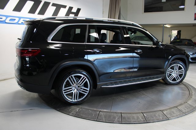 Used 2025 Mercedes-Benz GLS 450 4MATIC image 6