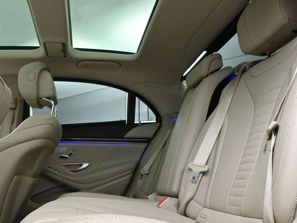 Used 2019 Mercedes-Benz S 560 Sedan image 14