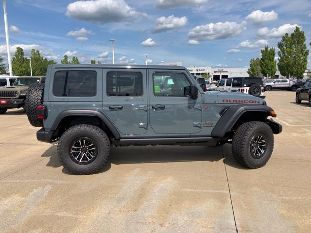 New 2026 Jeep Wrangler Unlimited Rubicon w/ Xtreme 35 Tire Package AWD/4WD image 5