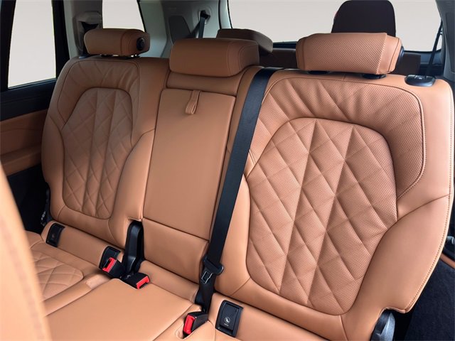 New 2026 BMW X7 xDrive40i w/ Premium Package image 13