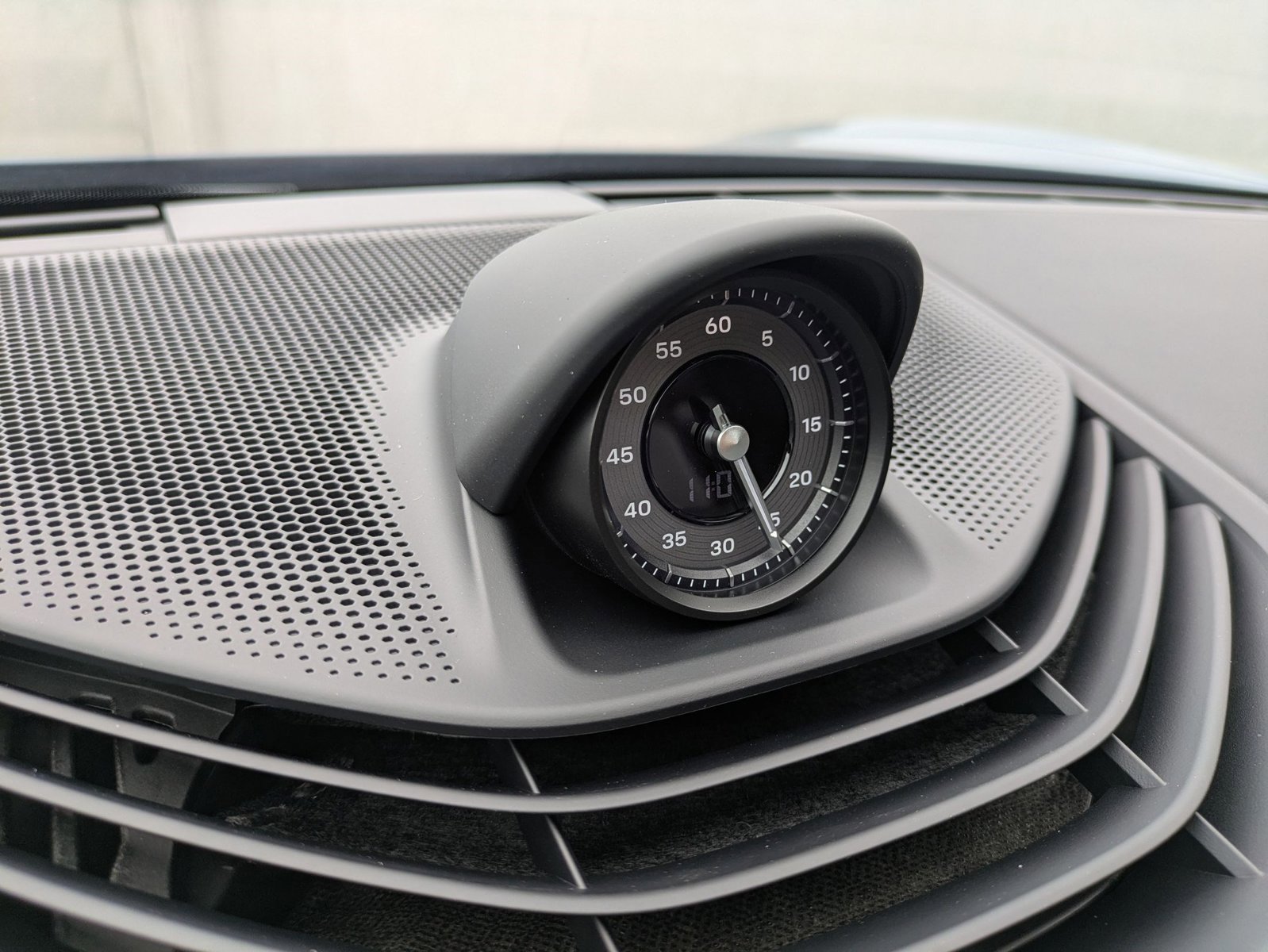 New 2026 Porsche Taycan GTS image 22