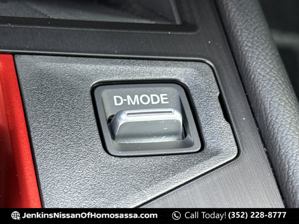 New 2026 Nissan Kicks SR w/ SR Premium Package FWD image 34