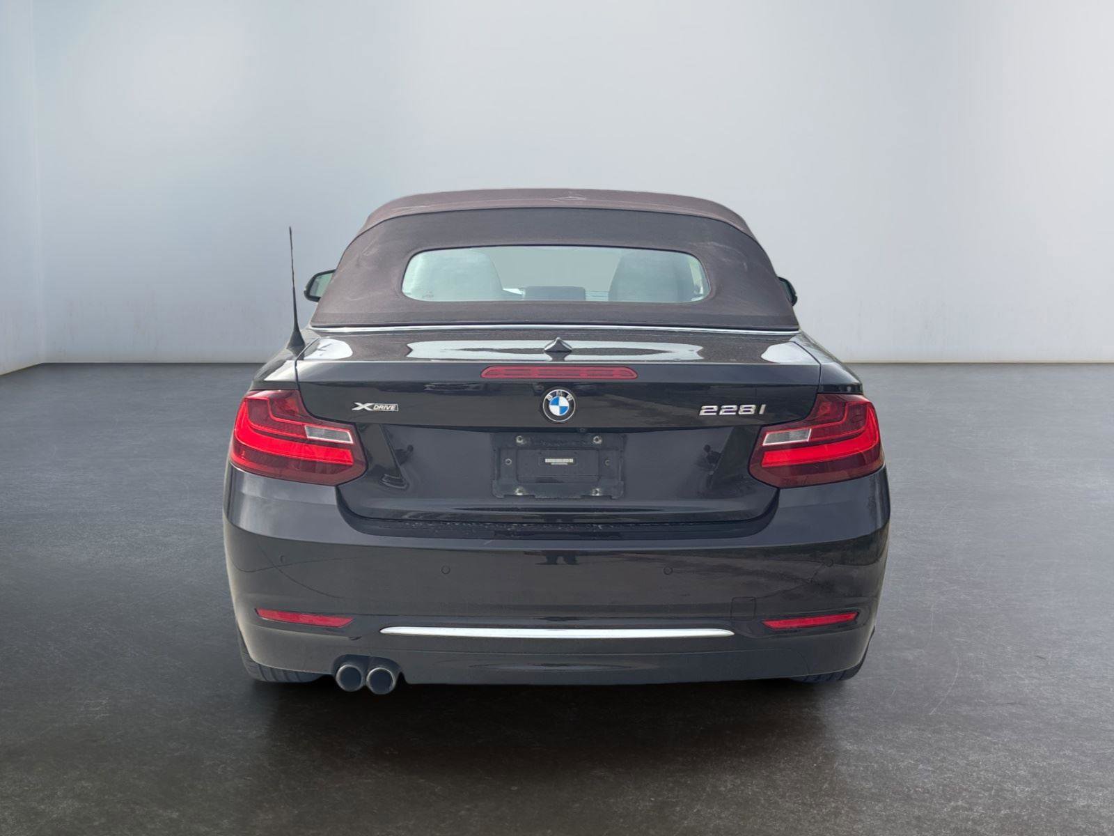 Used 2016 BMW 228i xDrive Convertible AWD/4WD image 4