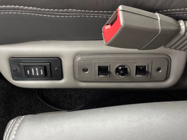 Used 2022 GMC Savana 2500 Extended w/ Enhanced Convenience Package RWD image 36