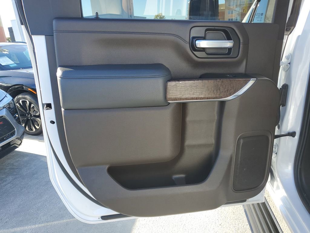 Used 2022 GMC Sierra 2500 Denali w/ Denali Ultimate Package image 17