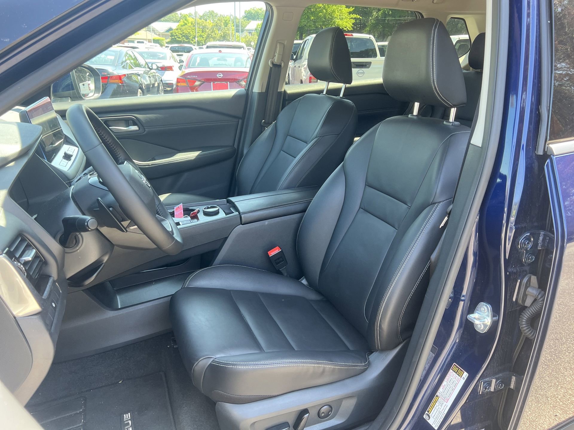 Certified 2026 Nissan Rogue SL AWD/4WD image 12