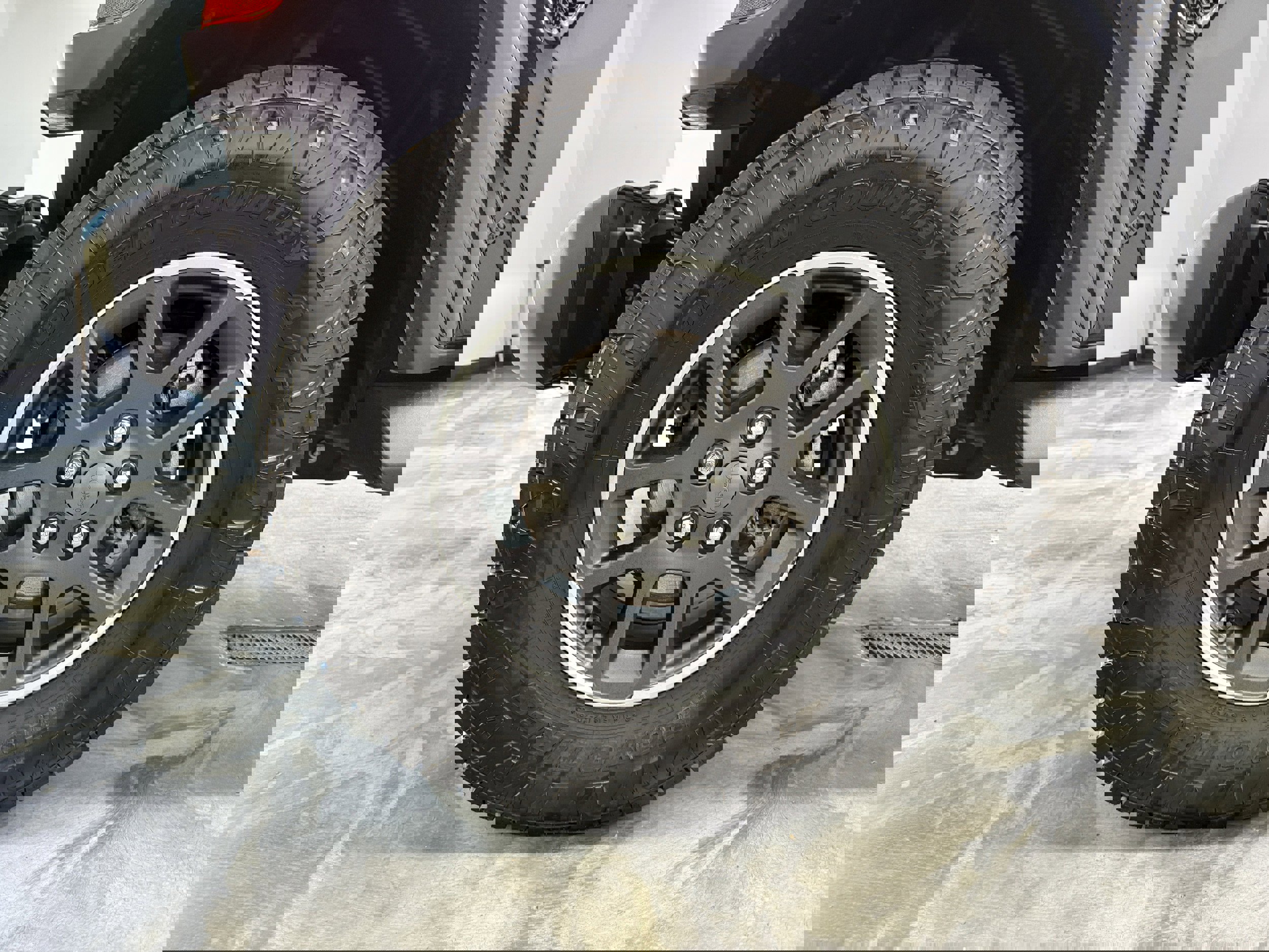 Used 2021 Jeep Wrangler Unlimited Sahara image 27