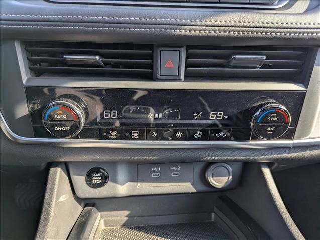 Used 2024 Nissan Rogue SV AWD/4WD image 18