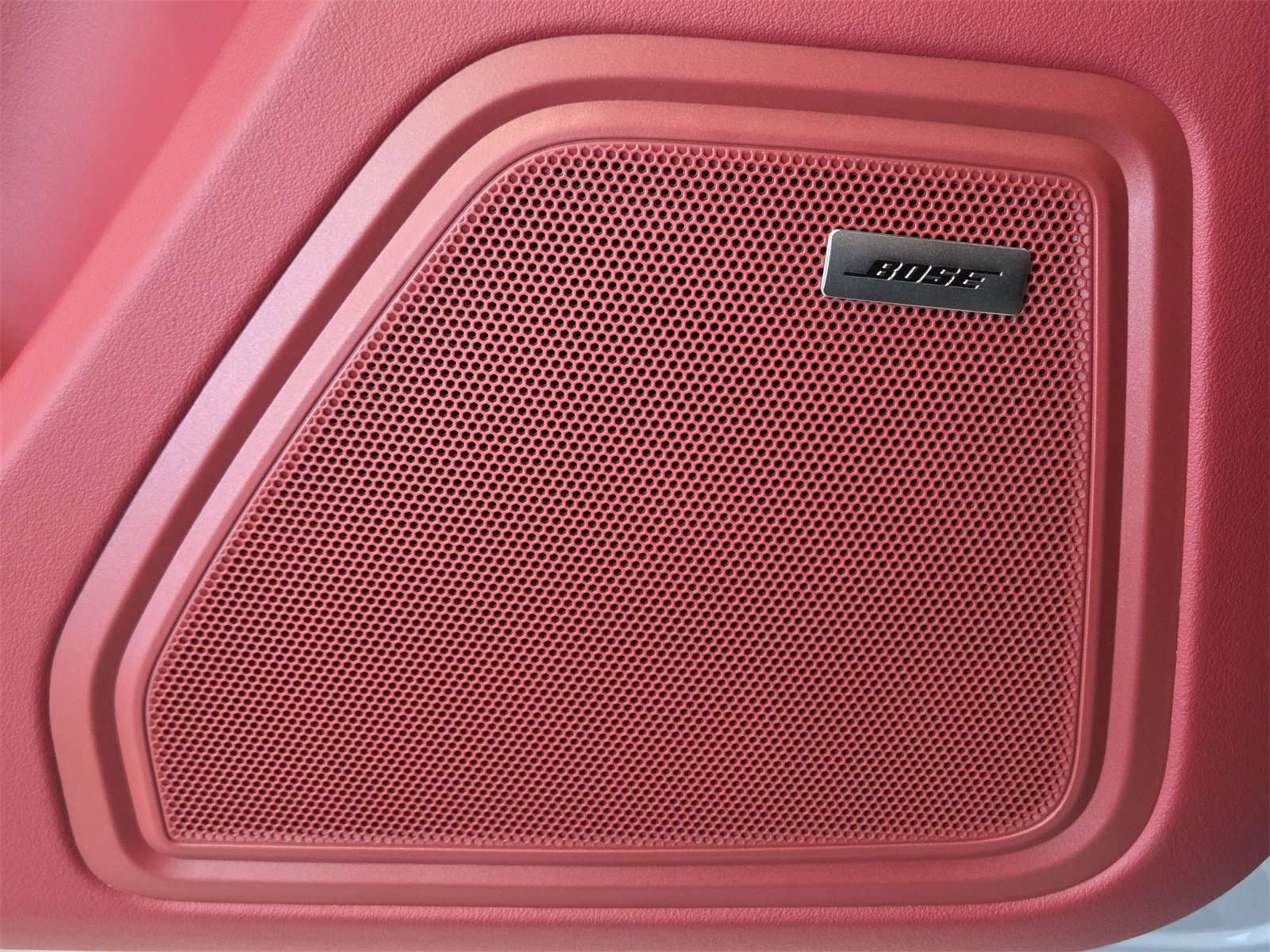 New 2026 Porsche Macan S image 16