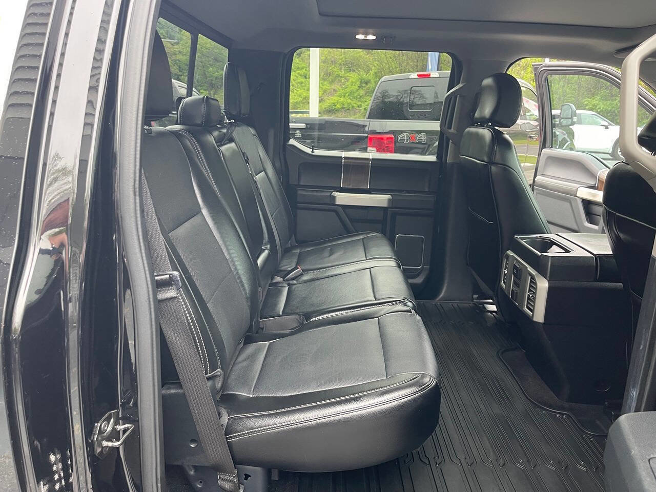 Used 2016 Ford F150 Lariat w/ Equipment Group 502A Luxury AWD/4WD image 31