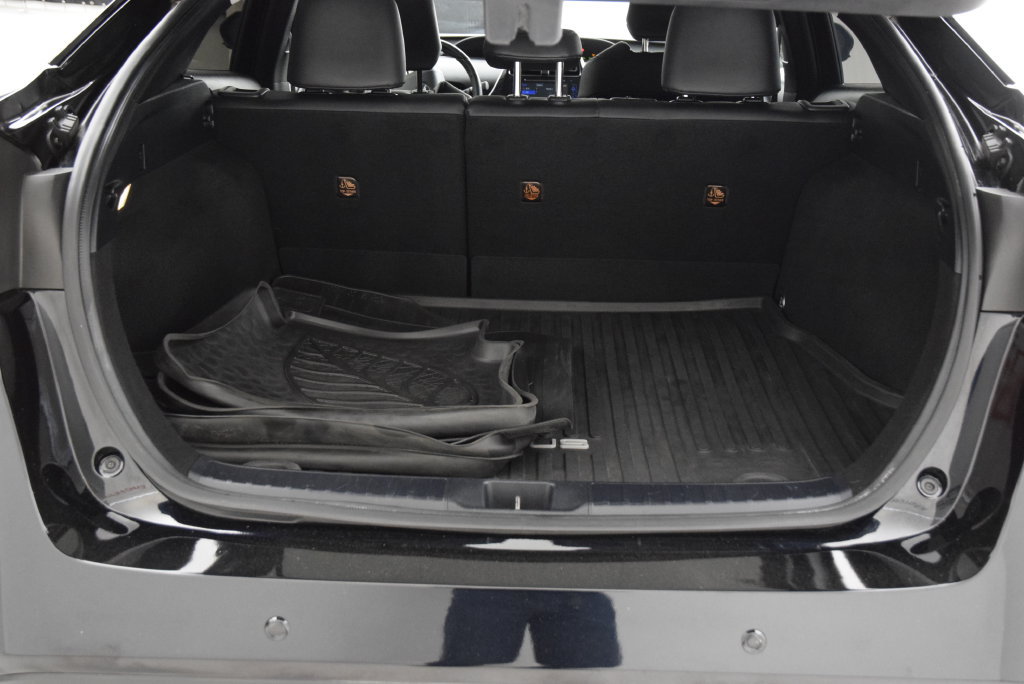 Used 2017 Toyota Prius Three Touring FWD image 29