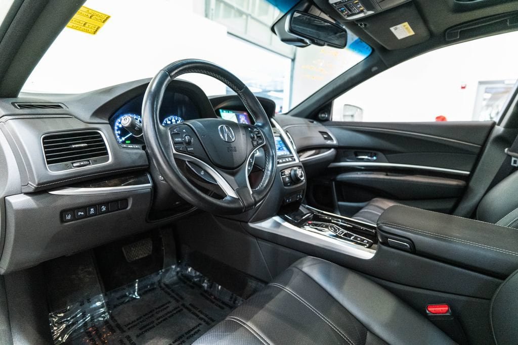 Used 2020 Acura RLX Sport Hybrid w/ Advance Pkg AWD/4WD image 4