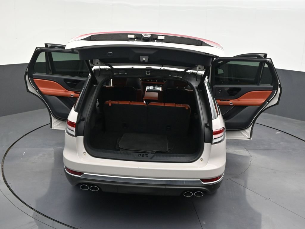 Used 2025 Lincoln Aviator Reserve w/ Illumination Package image 36
