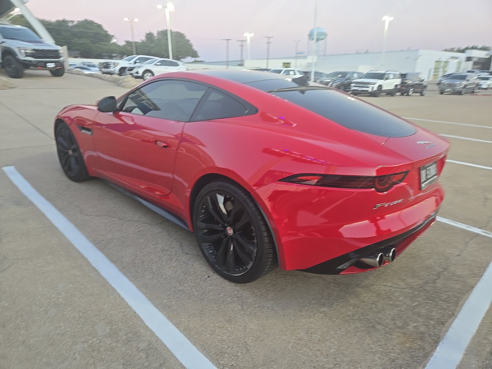 Used 2019 Jaguar F-TYPE R AWD/4WD image 9