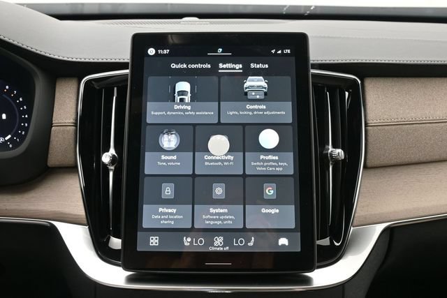 New 2027 Volvo XC90 B6 Plus AWD/4WD image 17