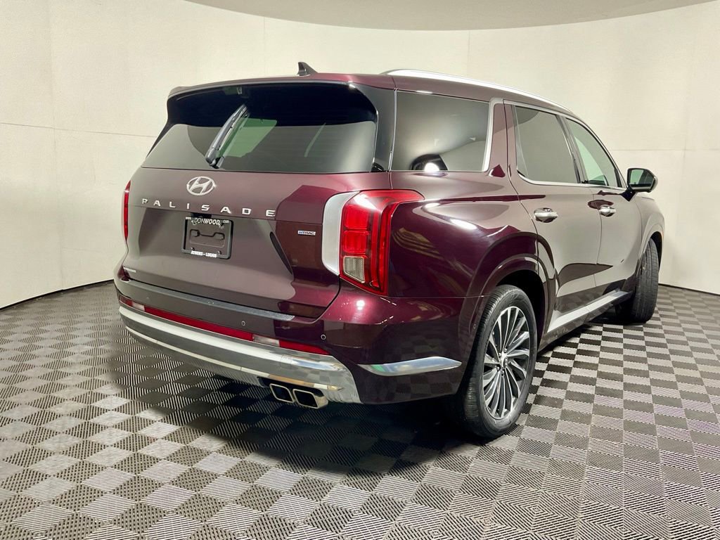 Used 2024 Hyundai Palisade Calligraphy image 16