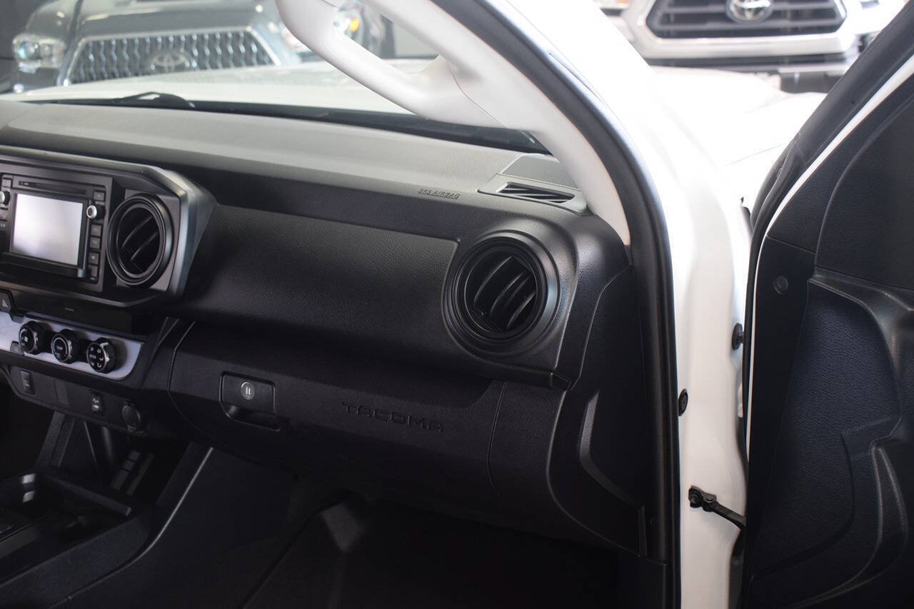 Used 2018 Toyota Tacoma SR RWD image 19