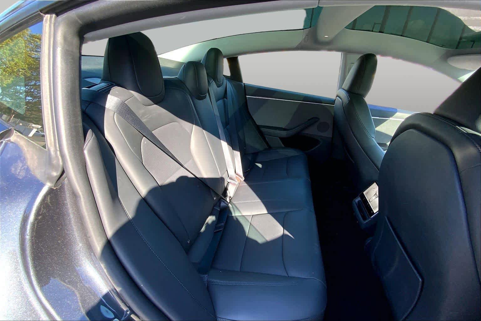 Used 2024 Tesla Model 3 Standard Range RWD image 18