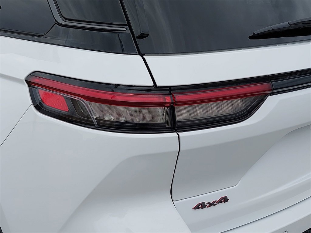 Used 2022 Jeep Grand Cherokee Trailhawk image 31