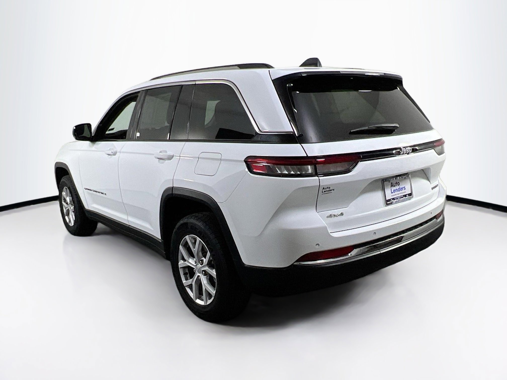 Used 2022 Jeep Grand Cherokee Limited image 7