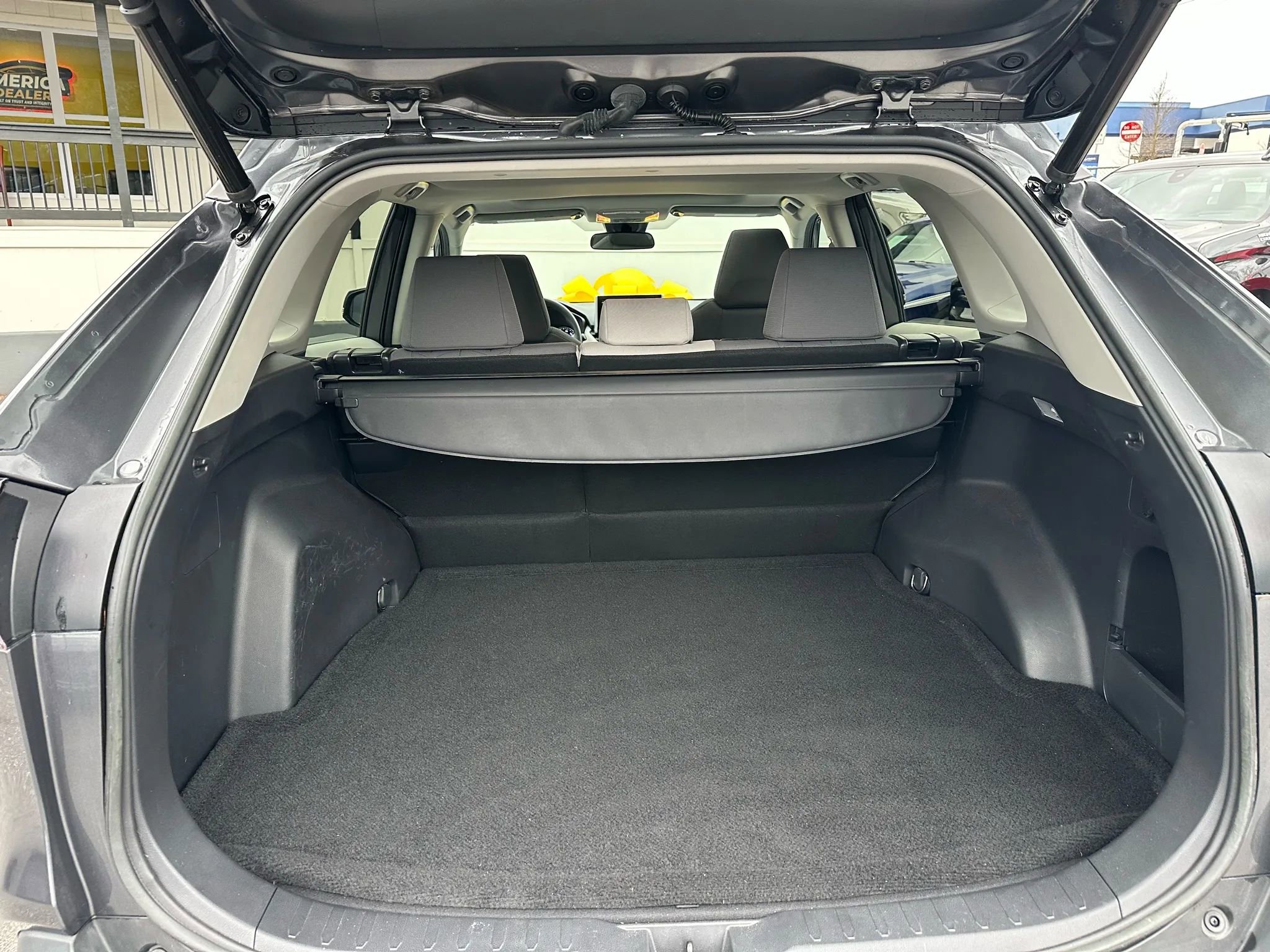 Used 2019 Toyota RAV4 XLE w/ Convenience Package image 17