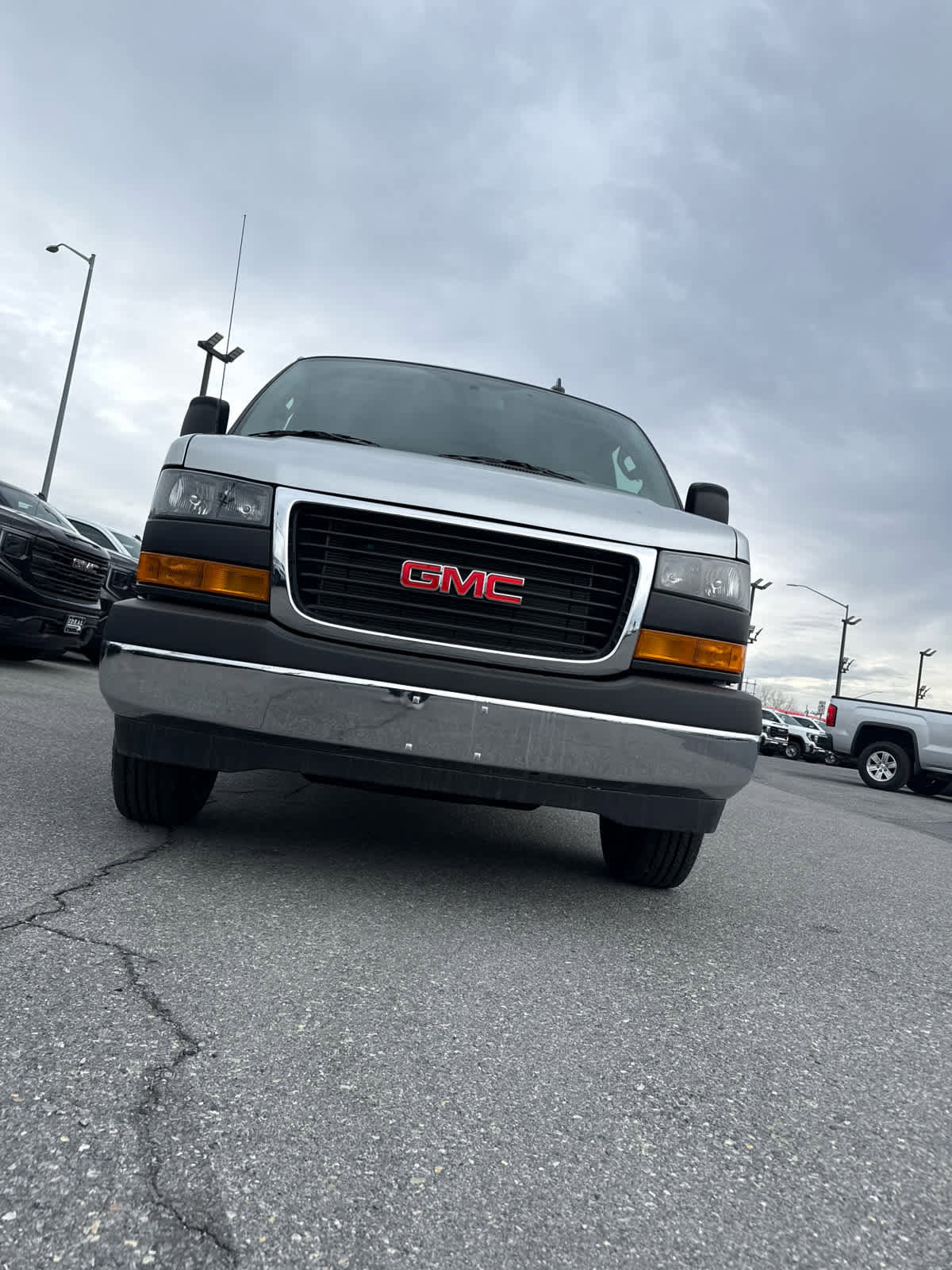 New 2025 GMC Savana 2500 w/ Driver Convenience Package image 17