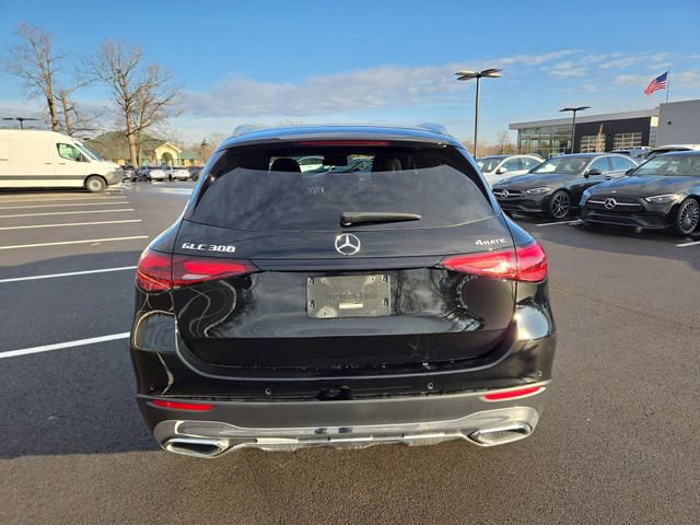 Used 2023 Mercedes-Benz GLC 300 4MATIC image 4