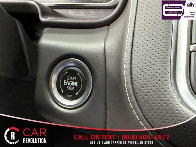 Used 2024 GMC Yukon XL SLT image 22