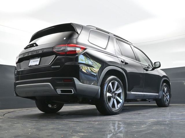 Used 2023 Honda Pilot Touring image 38