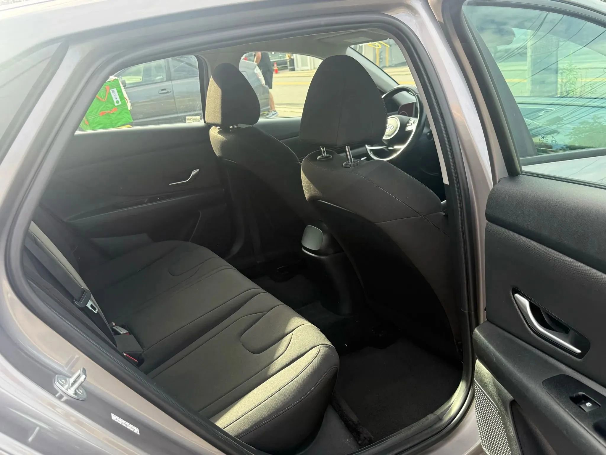 Used 2023 Hyundai Elantra SEL w/ Convenience Package image 13