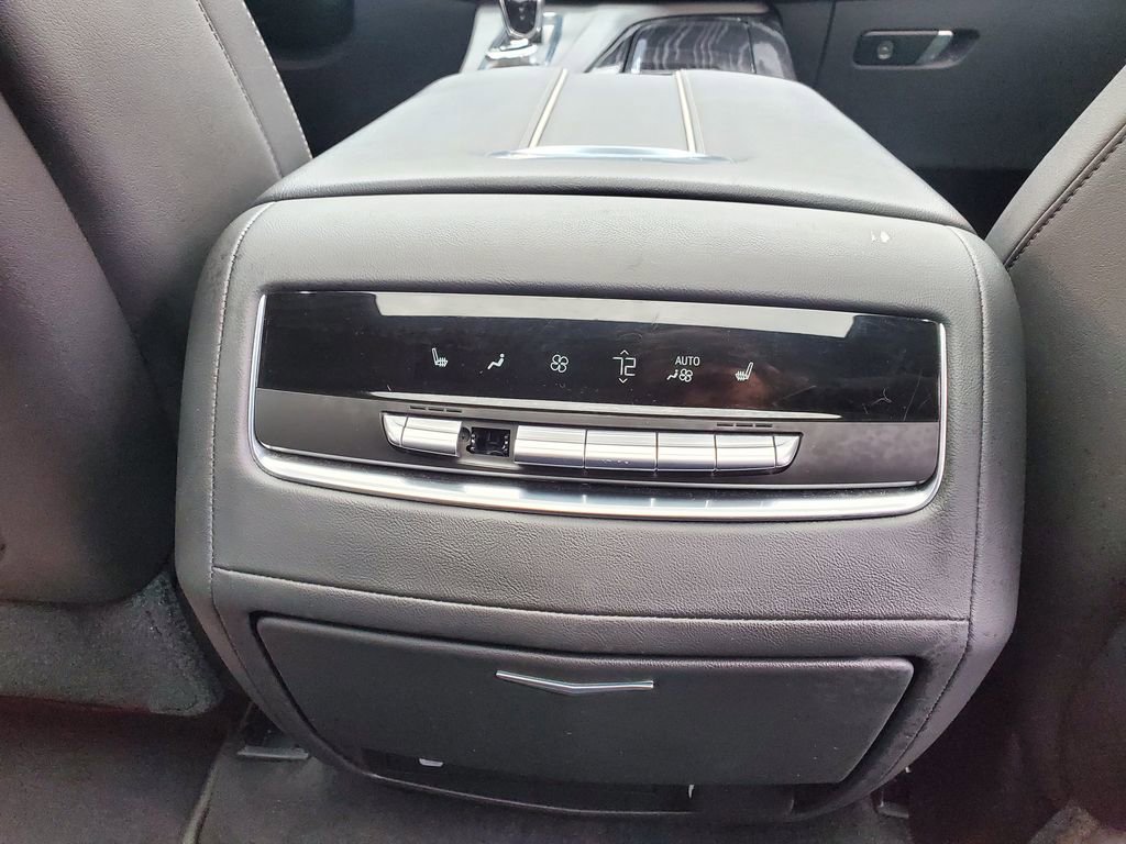 Used 2021 Cadillac Escalade Sport w/ Driver Assist Tech Package image 40