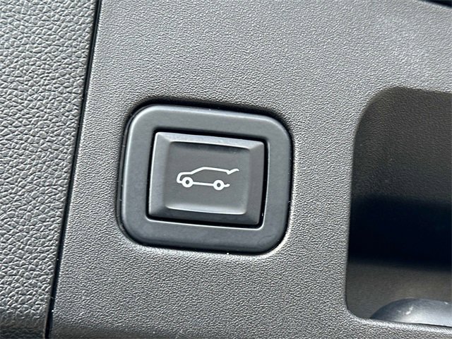 Certified 2023 Cadillac XT4 Sport w/ Cold Weather Package image 20